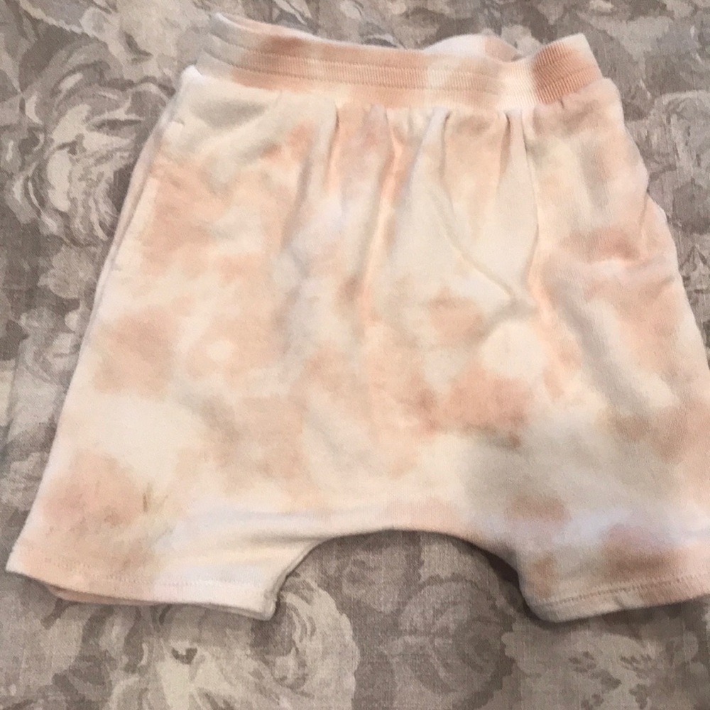 Stem parachute shorts